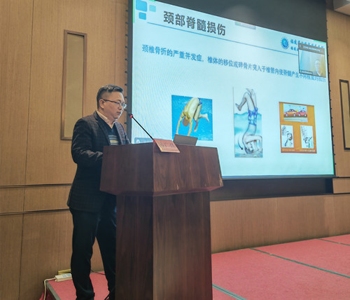 讲座现场_副本.jpg