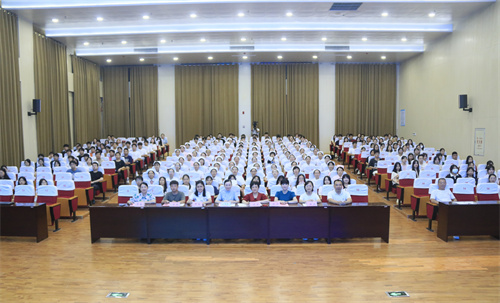 6护士代表和师生代表参加护理健康科普视频比赛暨推广教育活动.jpg